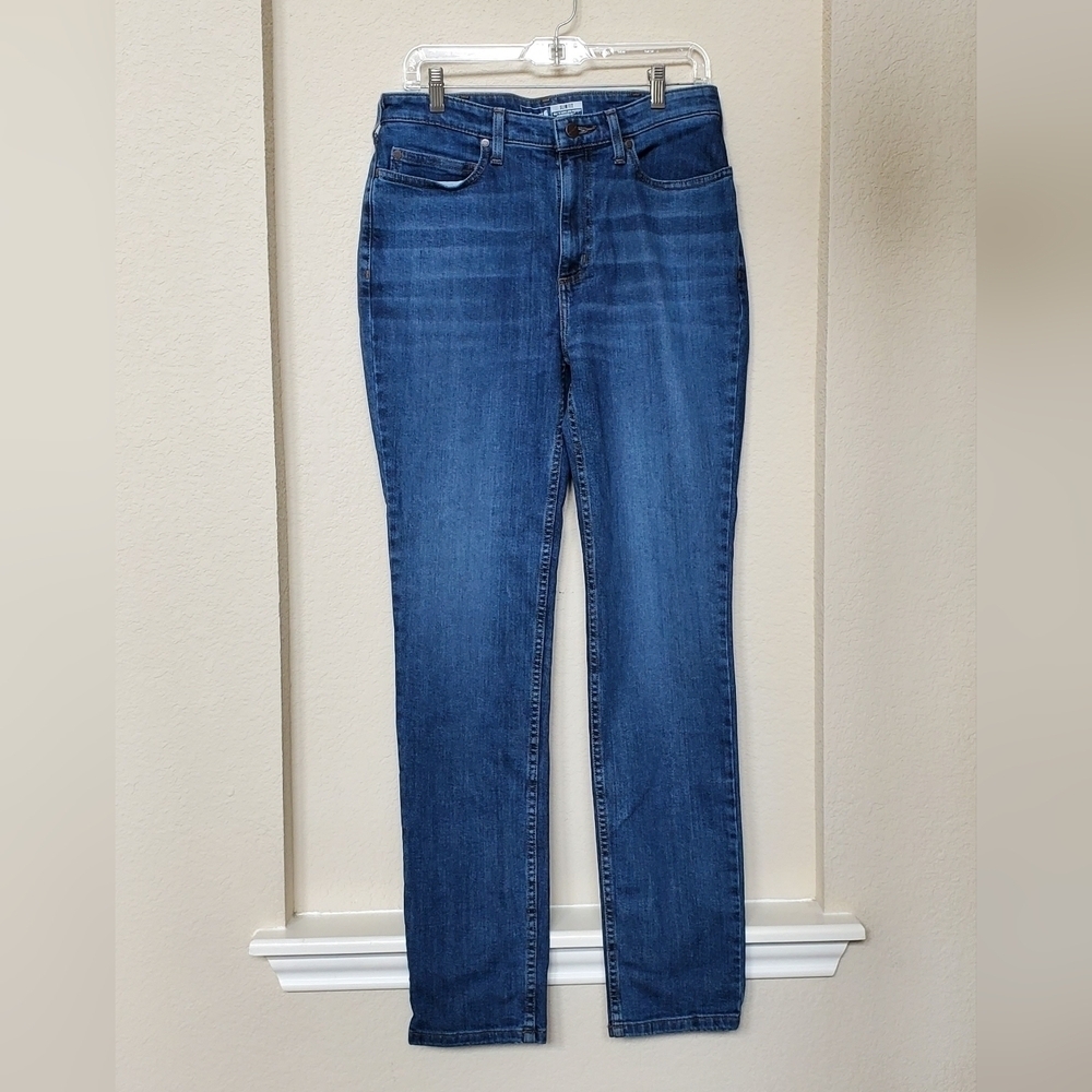 Carhartt Ladies Tall Slim Denim jeans.   Size 10